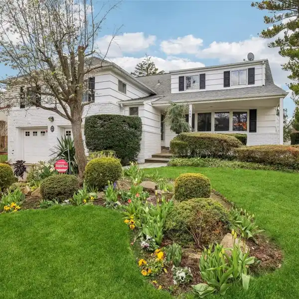 SUNNY AND SPACIOUS HOME ON A TREE-LINED STREET
