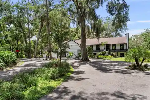 Fully Renovated Estate