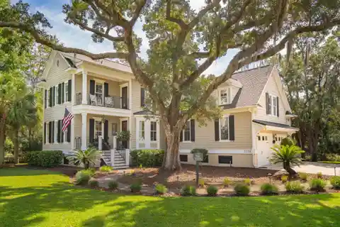 Beautiful Lowcountry Classic Home in Park West