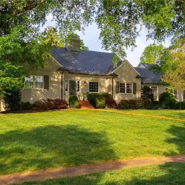 EXCEPTIONAL AND SPACIOUS HOME