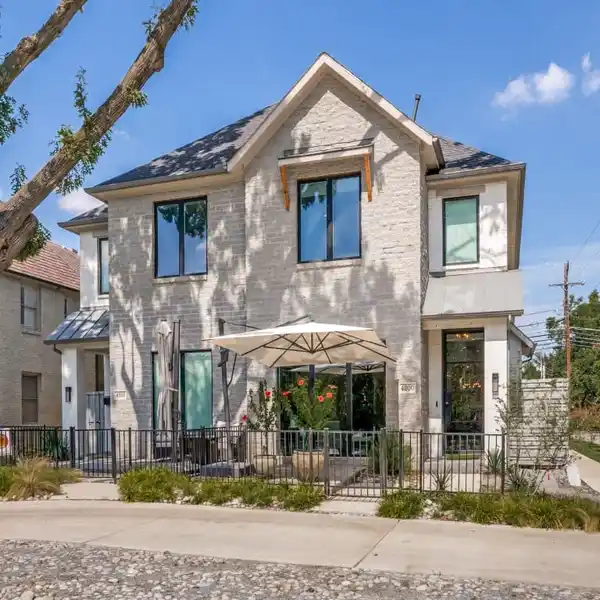 NEW SINGLE-FAMILY ATTACHED HOME IN A FANTASTIC LOCATION