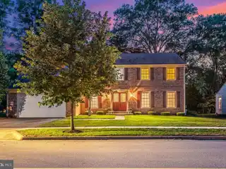 Spacious Colonial in Sought-After Fallsmead
