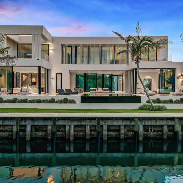 UNIQUE CUSTOM MASTERPIECE