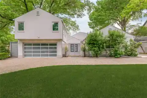 Beautifully Transformed Contemporary Home