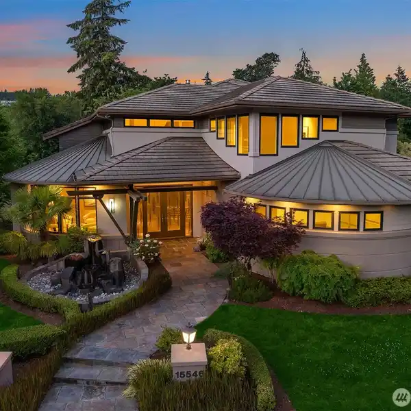 STUNNING NORTHWEST MODERN LUXURY GOLF COURSE ESTATE