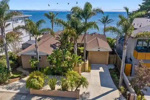 Oceanfront Gem in Sought-after Neighborhood