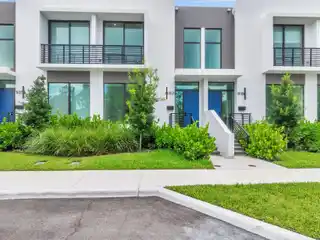 New Contemporary Townhome at Park Central