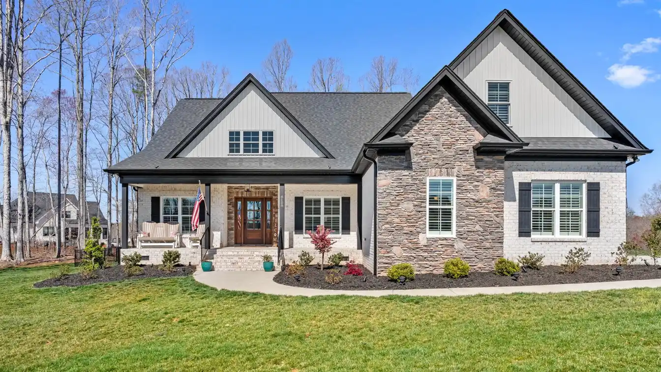 Immaculate Home in North Ridge