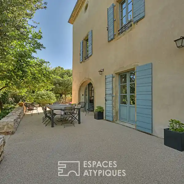 ELEGANCE AND REFINEMENT IN A DYNAMIC VILLAGE