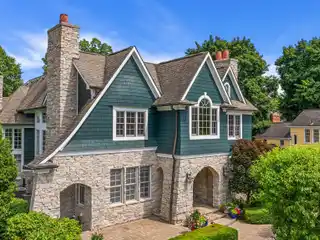 Exceptional Home with Breathtaking Views of Quarton Lake