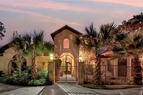 Exceptional Estate in Prestigious Arbolago