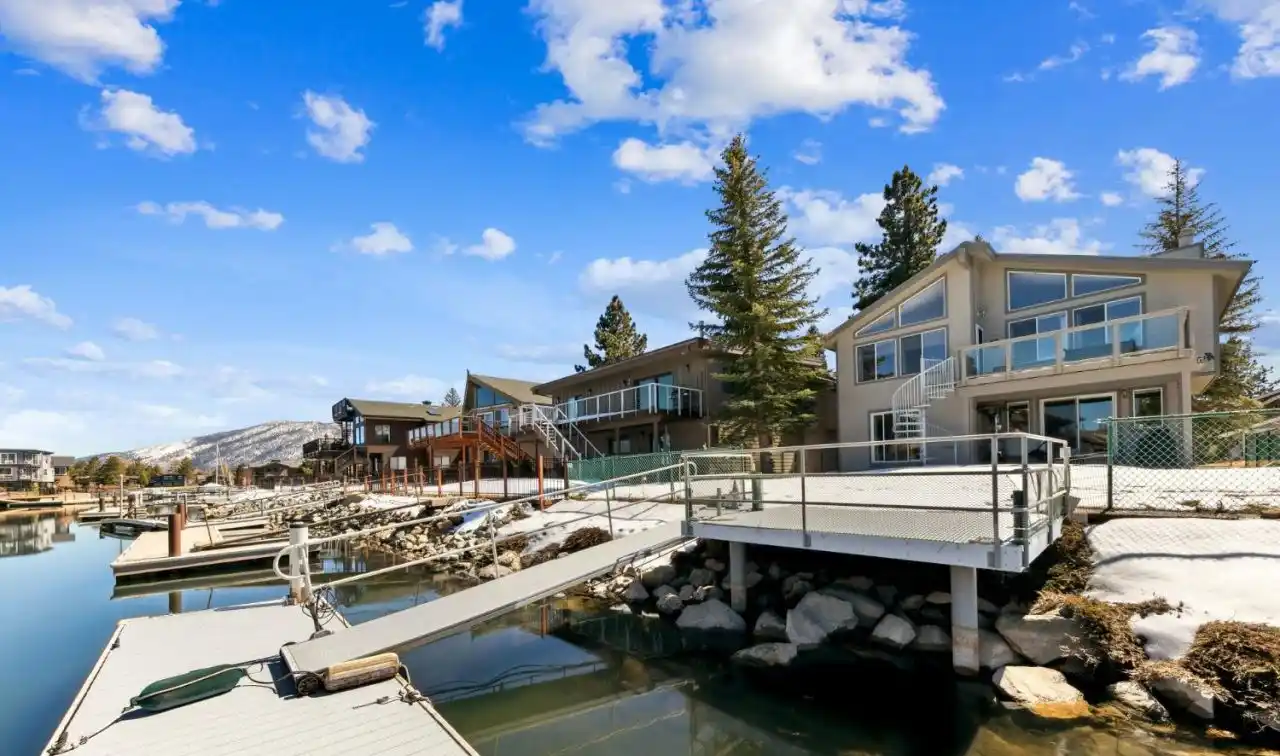 Waterside Luxury Contemporary