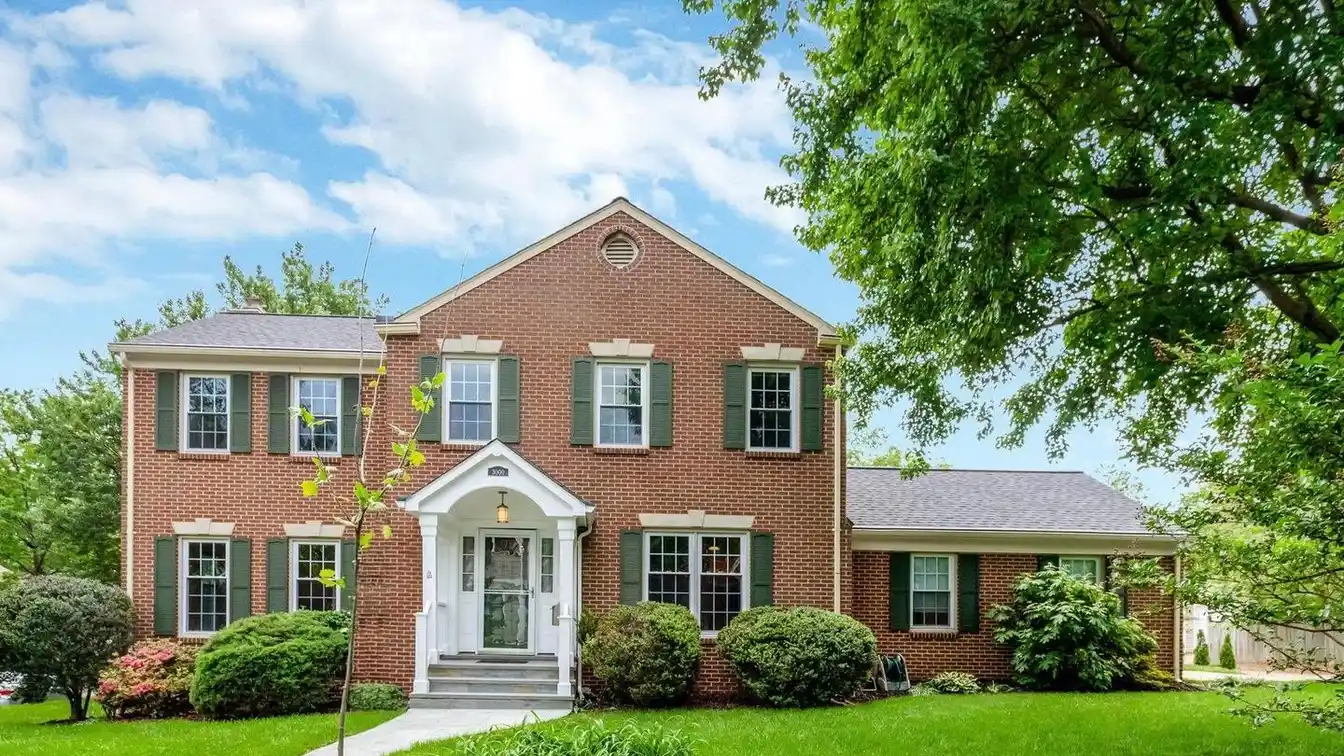 Beautiful Home with Spacious Floor Plan