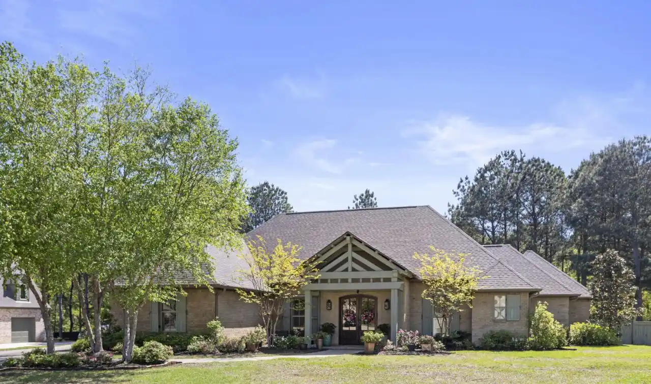 Custom-built Luxury in Klaas Plantation