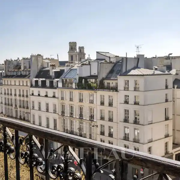 IMMACULATE APARTMENT ON THE TOP TWO FLOORS
