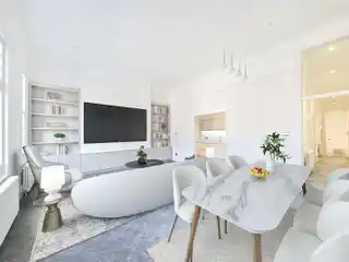 Impressive First Floor Apartment