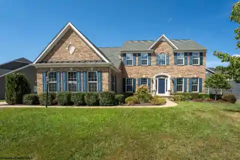 Turnkey Home in the Heart of Cheat Lake