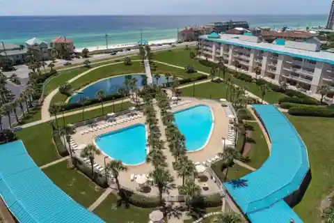 Gorgeous Three Bedroom Condo with Breathtaking Views