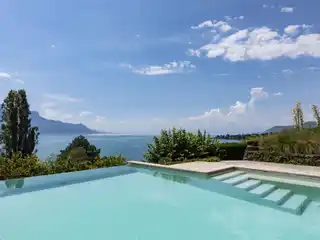 Beautiful Property with Panoramic Lake and Mountain Views