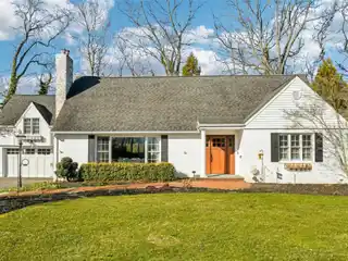 Gorgeous Home with Great Space