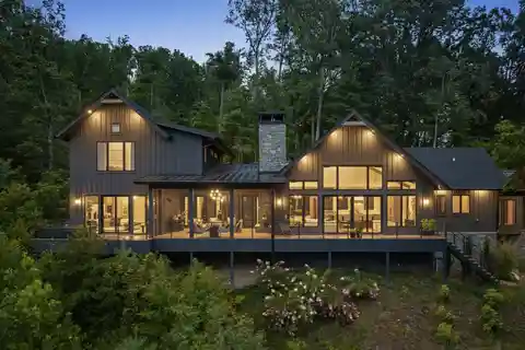 Mountain Modern Residence