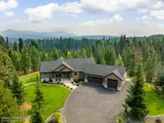 One-Of-A-Kind Luxury Country Estate