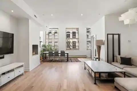 Stylish Renovated Soho Loft
