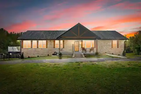 Breathtaking 9-acre Homestead
