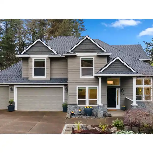 REMODELED CONTEMPORARY GEM WITH SEPARATE LIVING QUARTERS