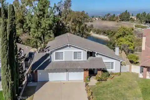 Hilltop Gem Offering Space, Privacy, and Possibility