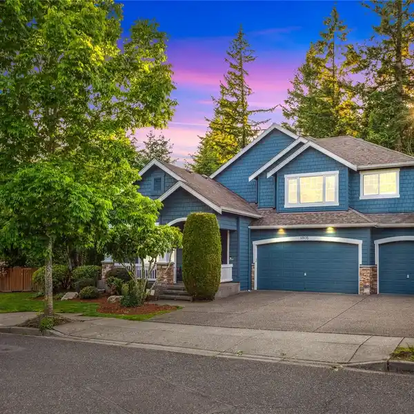 MULTI-GENERATIONAL LUXURY LIVING