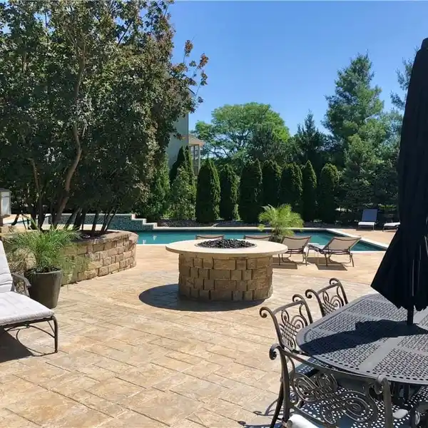 PHENOMENAL RESORT STYLE POOL AND A BEAUTIFULLY UPDATED HOME