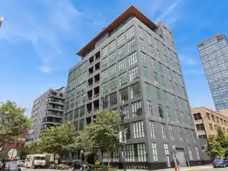West Loop Minimalism Meets Smart-Home Living