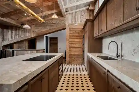 Elegance and Comfort with Breathtaking Mountain Views