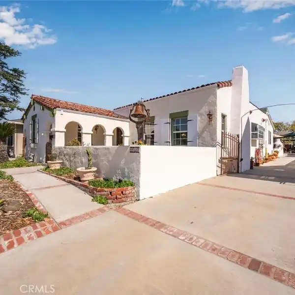 CHARMING SPANISH-STYLE BUNGALOW