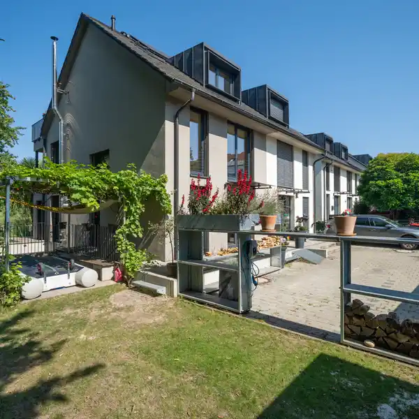 IMPRESSIVE HIGH-QUALITY HOME