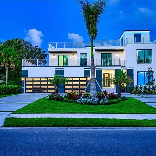 MODERN MASTERPIECE IN NAPLES