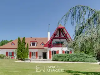 Bourgeois Residence in a Calm Yet Convenient Location