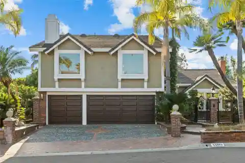 Beautiful Pool Home in Prime Cul-de-sac Location