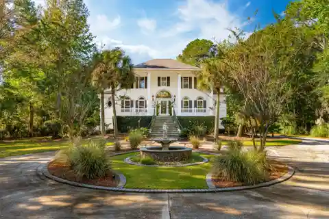 Exceptional Entertainer’s Home with Game Room and Commercial Kitchen