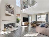 AMAZING TOWNHOUSE OPPORTUNITY
