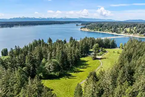 Rare 26-acre Paradise
