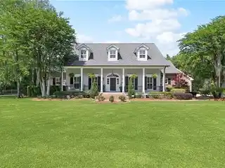 Southern Bayou Retreat