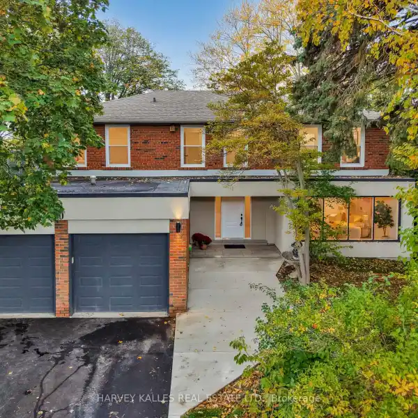 EXQUISITE HOME IN A TRANQUIL NATURE SETTING