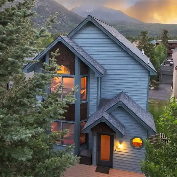 DESIRABLE HOME TWO BLOCKS FROM MAIN STREET