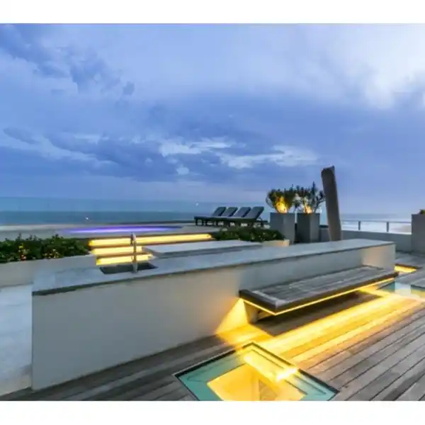 EXCLUSIVE PENTHOUSE WITH PRIVATE POOL & LIFT
