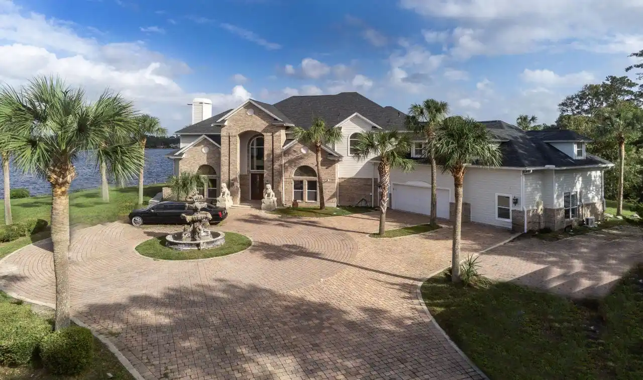 Exquisite Estate on a Private Peninsula