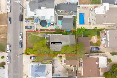 Prime Oceanside Location