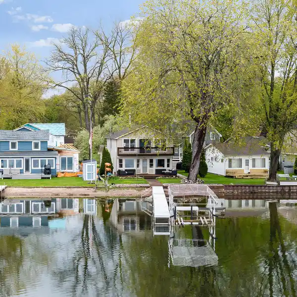 A RETREAT ON ALL-SPORTS STRAWBERRY LAKE