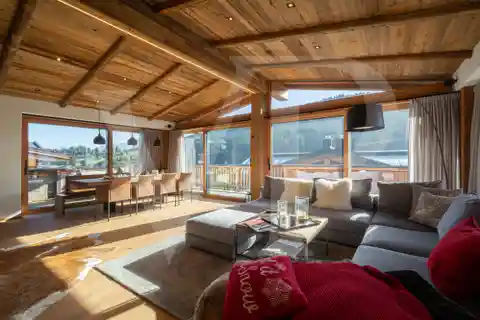 Alpine Chalet with Fantastic Mountain Views